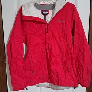 Patagonia rain Jacket. Sz m Hot pink